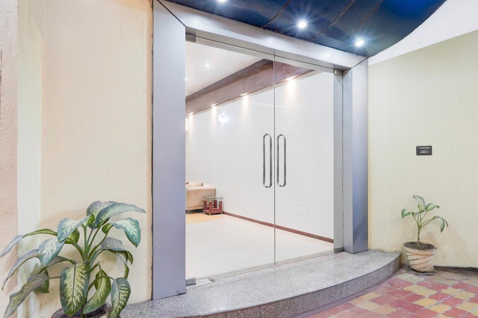 Super Townhouse Mg Road Porbandar Formerly Hotel Harmony Exterior photo