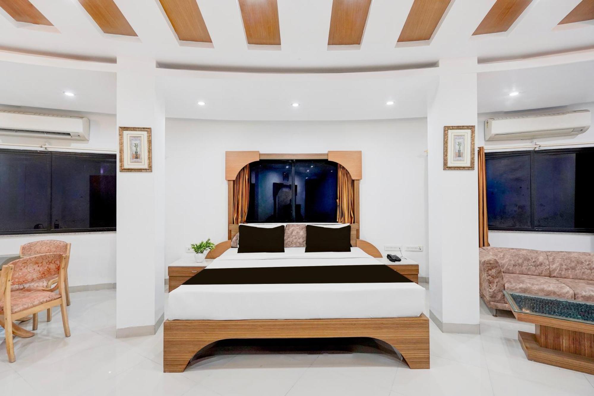 Super Townhouse Mg Road Porbandar Formerly Hotel Harmony Exterior photo