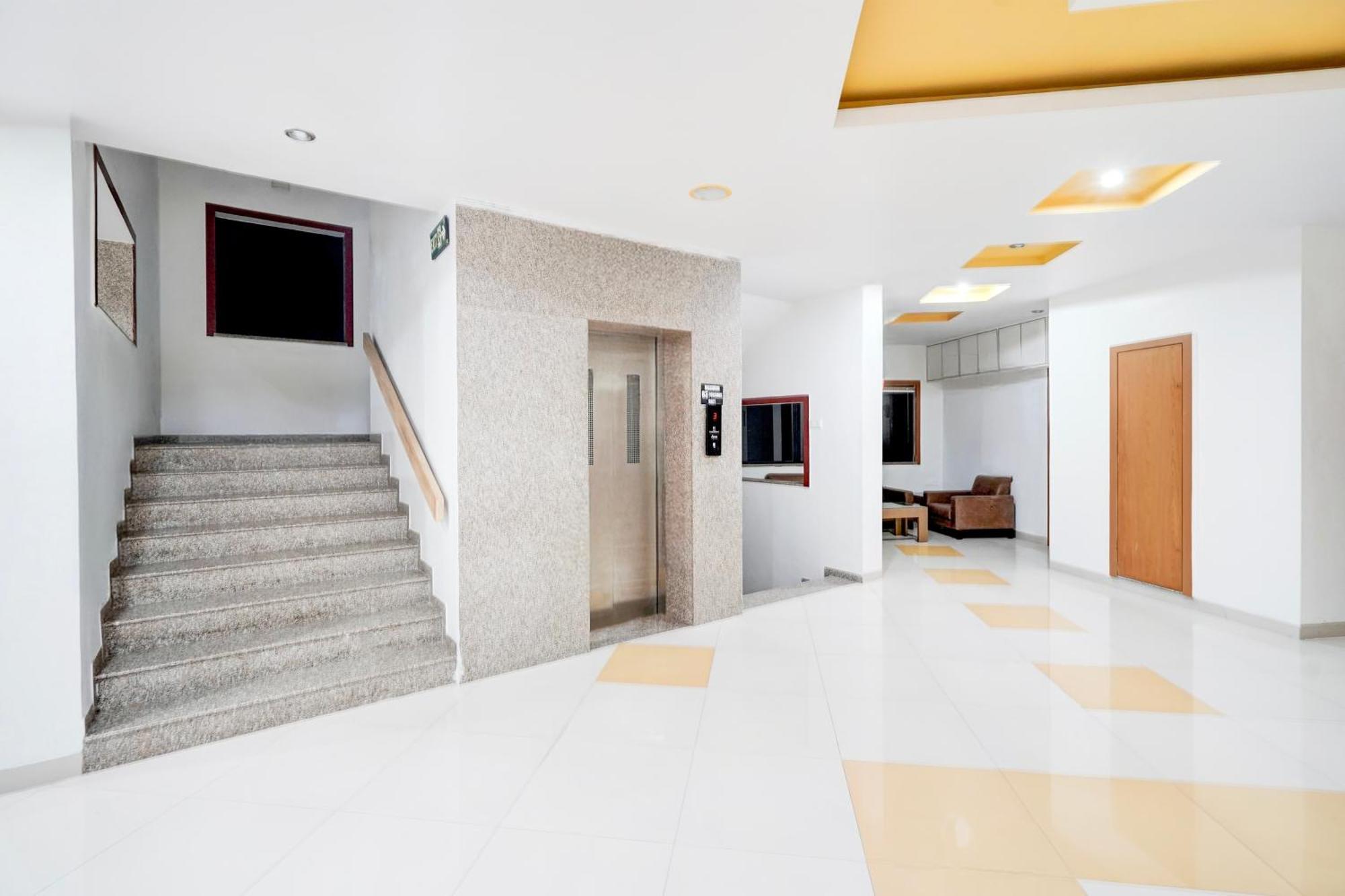 Super Townhouse Mg Road Porbandar Formerly Hotel Harmony Exterior photo